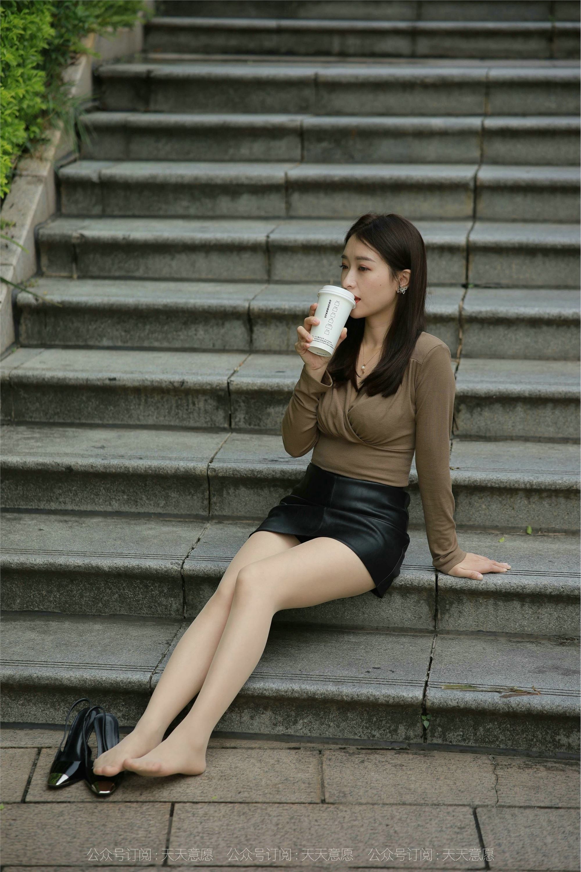 IESS异思趣向  2021.10.07 丝享家940：小婕《公园偶遇》